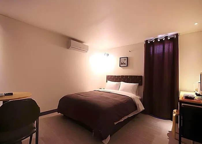 Motel The Lua Busan