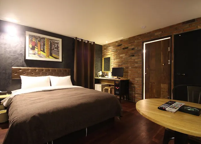 Motel The Lua Busan